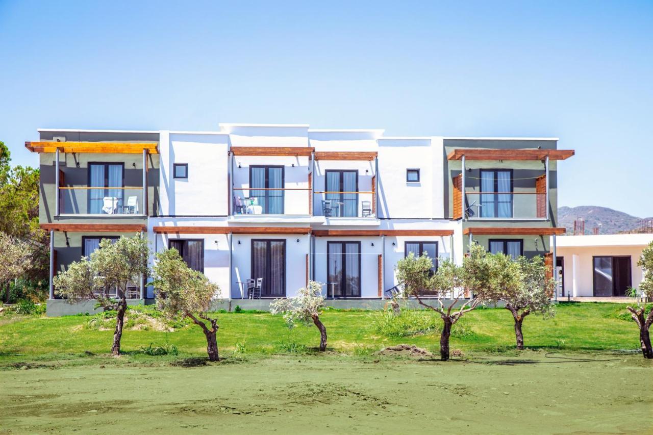 Ampelia Seaside