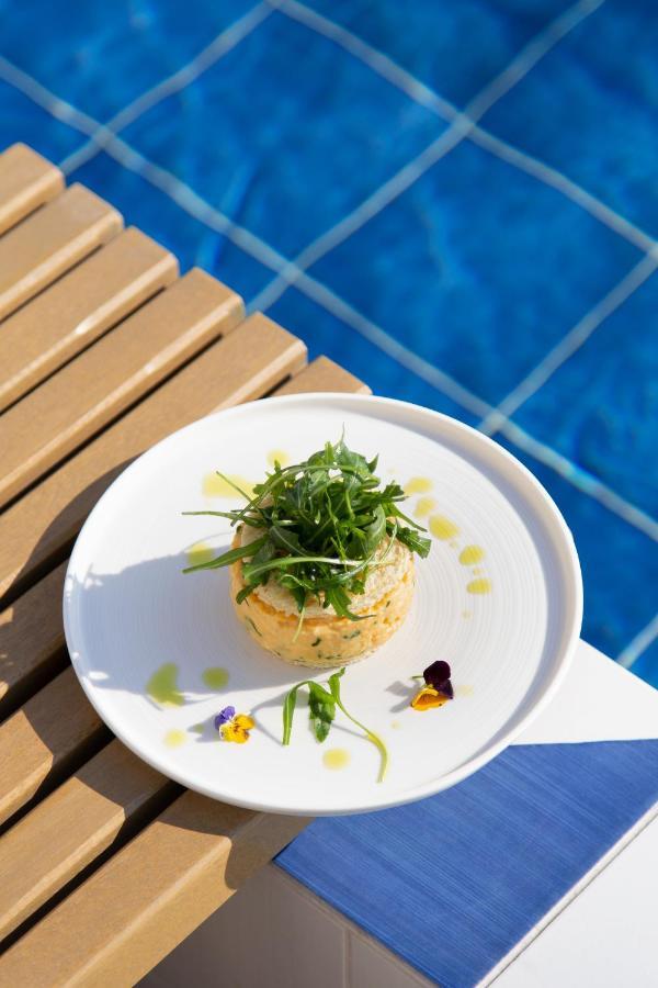 Ampelia Seaside Hotel 4*