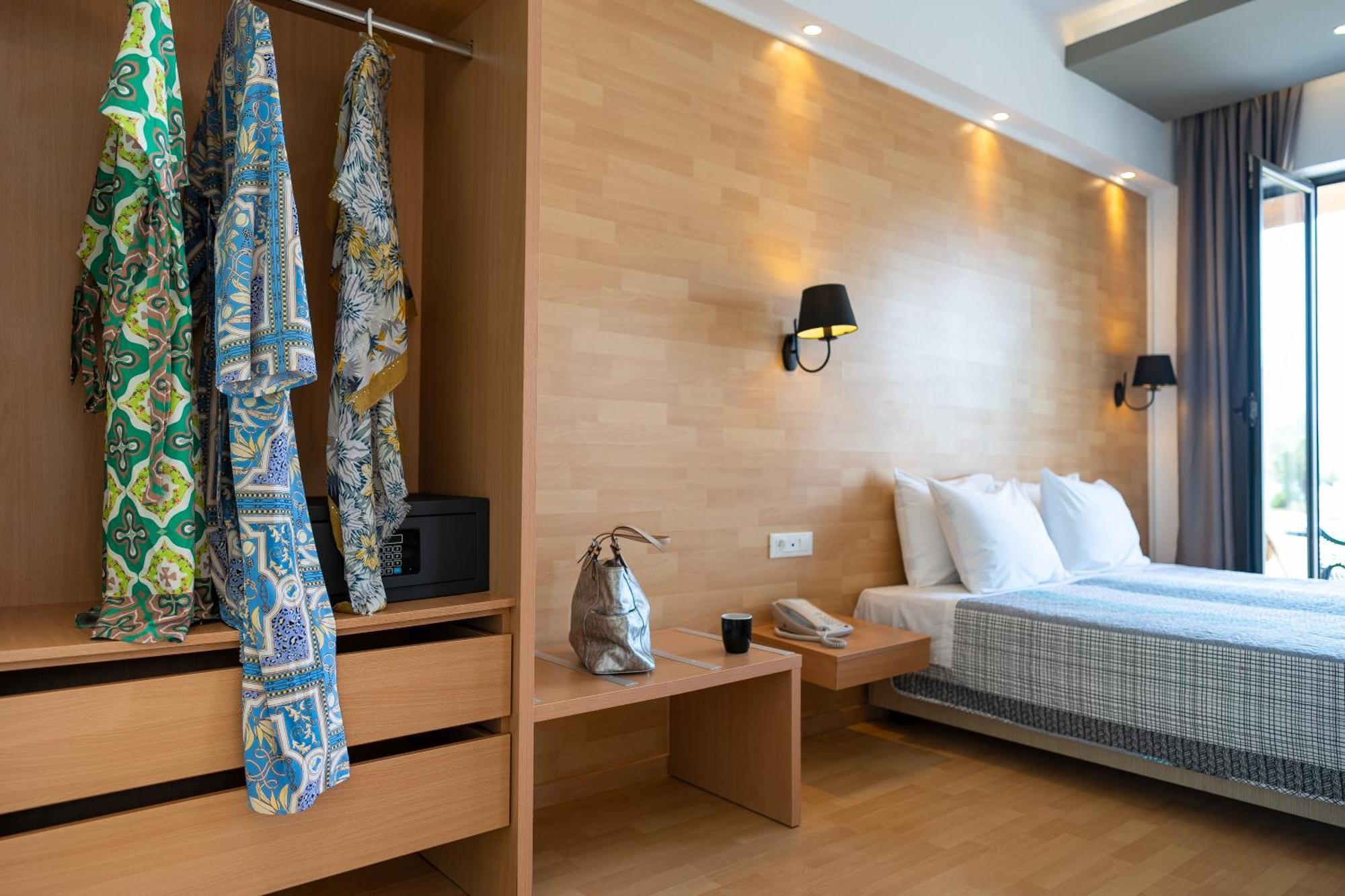 Hotel Ampelia Seaside Gennadi